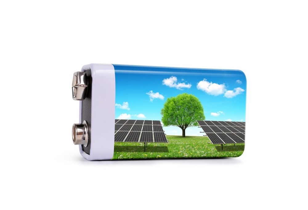 ¿Qué causa la disminución de la vida útil de la batería solar?