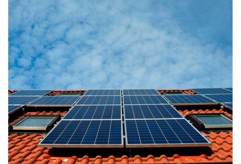 Instalar Placas Solares en Casa para Ahorrar